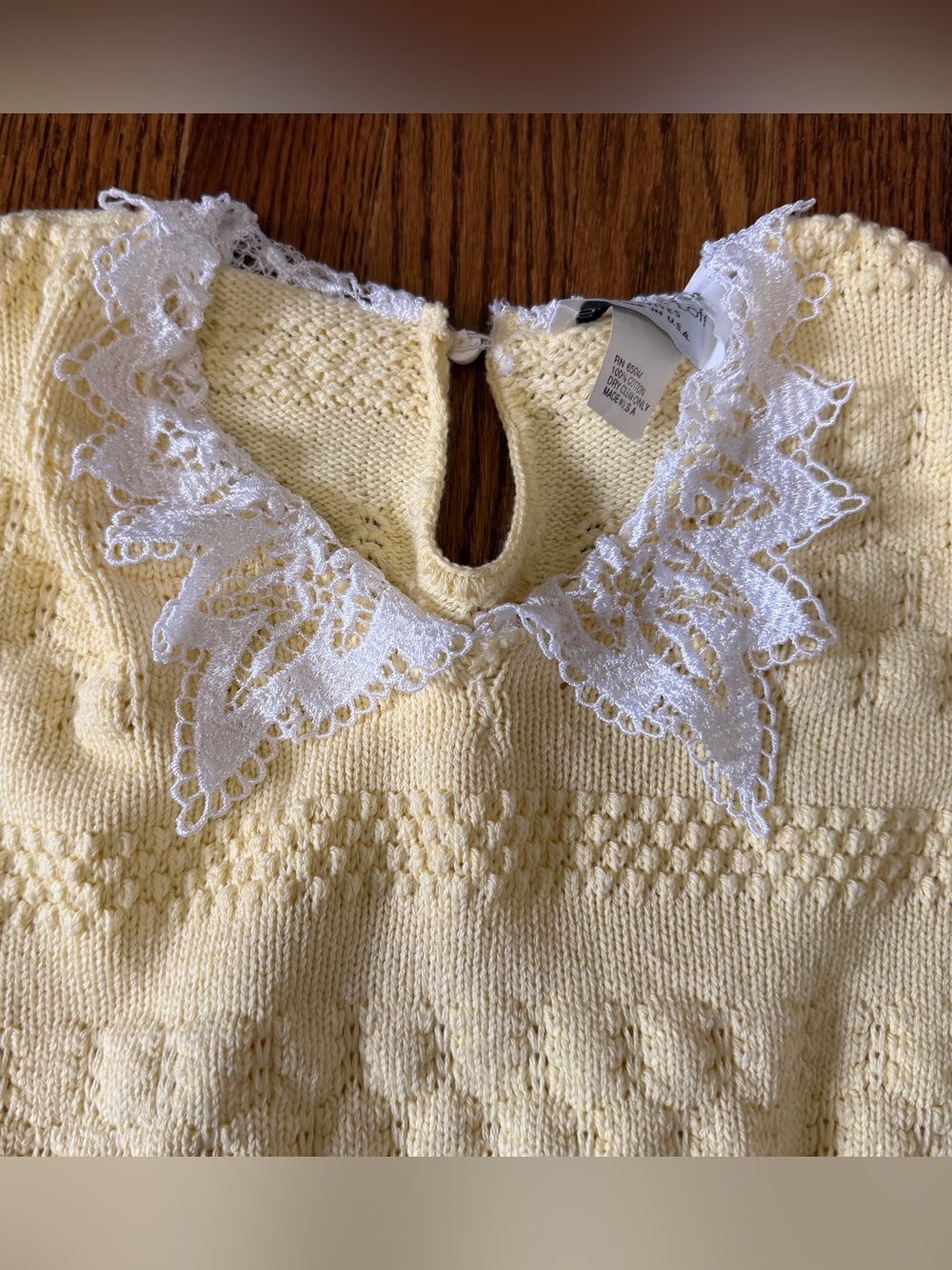 Yellow Lace-Collar Scoop Neck Cat-Pattern Sweater - Picture 3 of 9